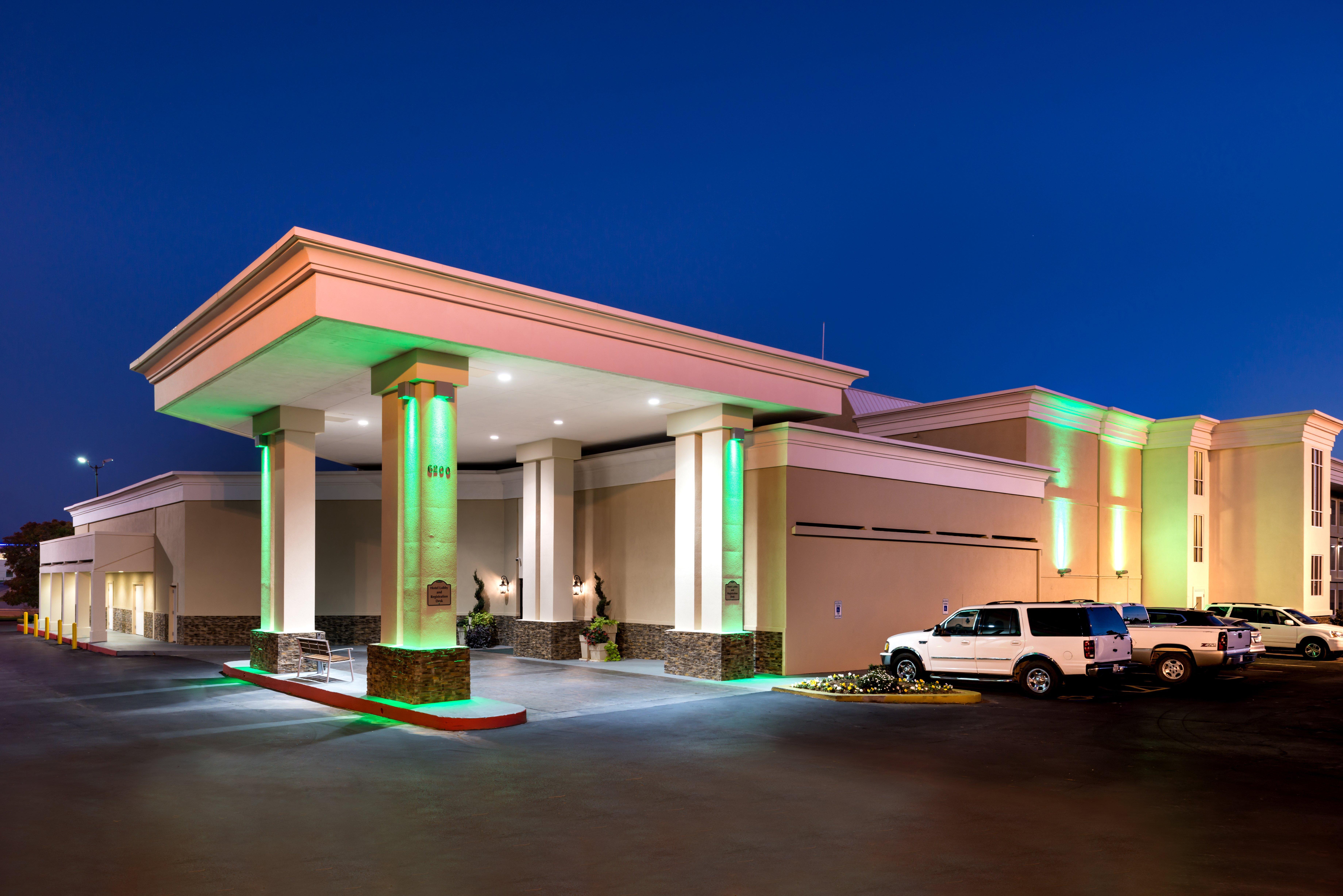 Holiday & North By Ihg Hotel